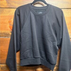 Everyday Black Crewneck Sweatshirt - Women